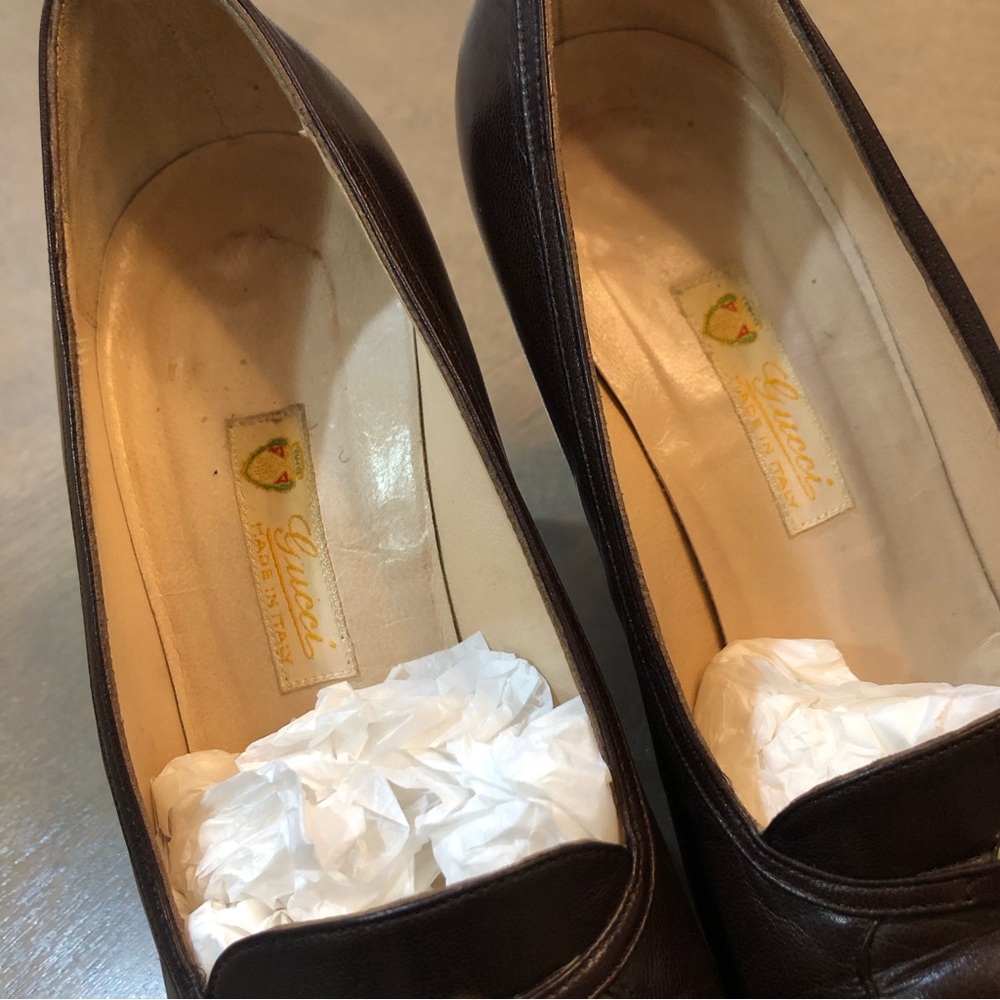 VINTAGE 1970s GUCCI Designer Luxury Italian Charm Mahogany Leather Heel Pumps - Picture 8 of 15